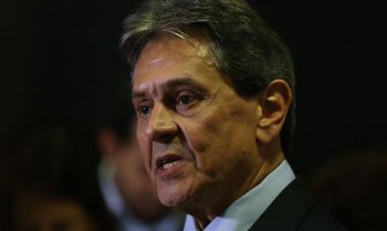 Roberto Jefferson registra candidatura à Presidência no TSE