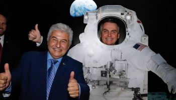 'Astronauta' Marcos Pontes é eleito senador em São Paulo