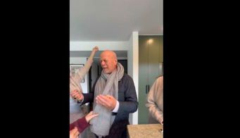 Bruce Willis aparece pela primeira vez em vídeo após diagnostico de demência