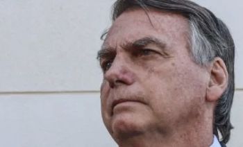 Bolsonaro diz ao STF que não prestará depoimento à PF e impõe condição
