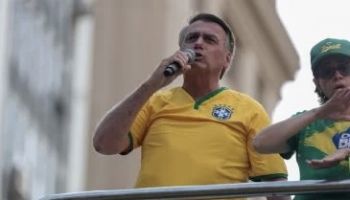 Bolsonaro assume minuta, diz que não era golpe e pede anistia
